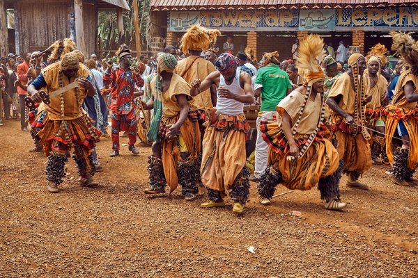 Où apprendre les danses traditionnelles africaines au Sénégal?